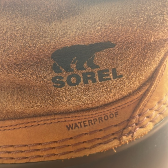 Sorel Winter Fancy Lace II Winter Boot
. Used in very good condition. Size 8.5 - Picture 3 of 11